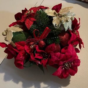 Flowers Christmas centerpiece/new